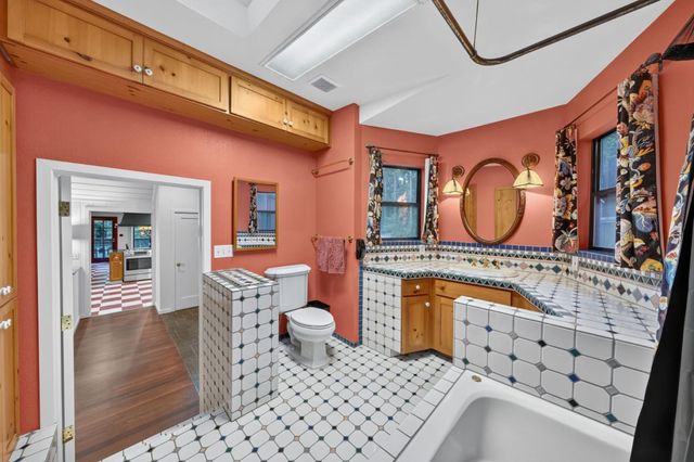 20905 Comanche Trail, Los Gatos, CA 95033