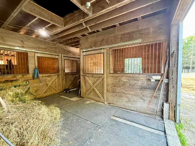 29 Tandy Road, Deerfield, NH 03037