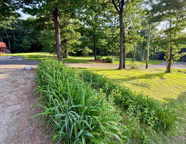 29 Tandy Road, Deerfield, NH 03037