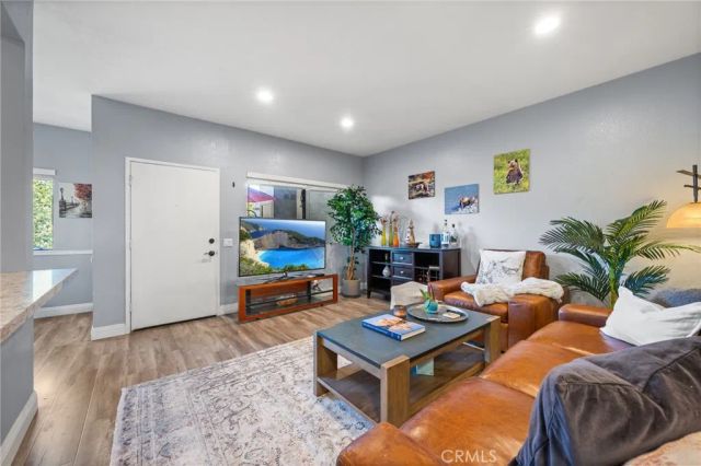 158 Maegan 7, Thousand Oaks, CA 91362