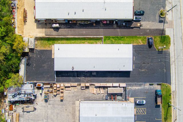 560 S River Street, Batavia, IL 60510