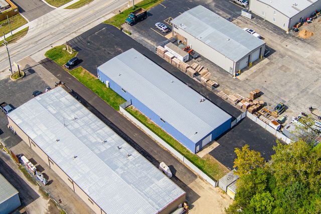 560 S River Street, Batavia, IL 60510