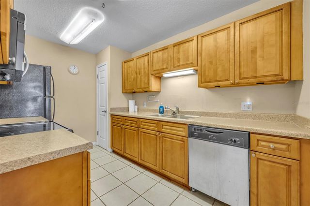 1695 LEE ROAD E116, Winter Park, FL 32789