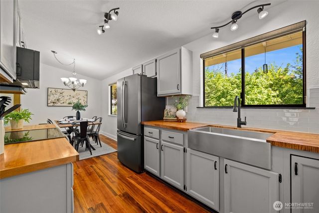 16020 SE 322nd Street, Auburn, WA 98092