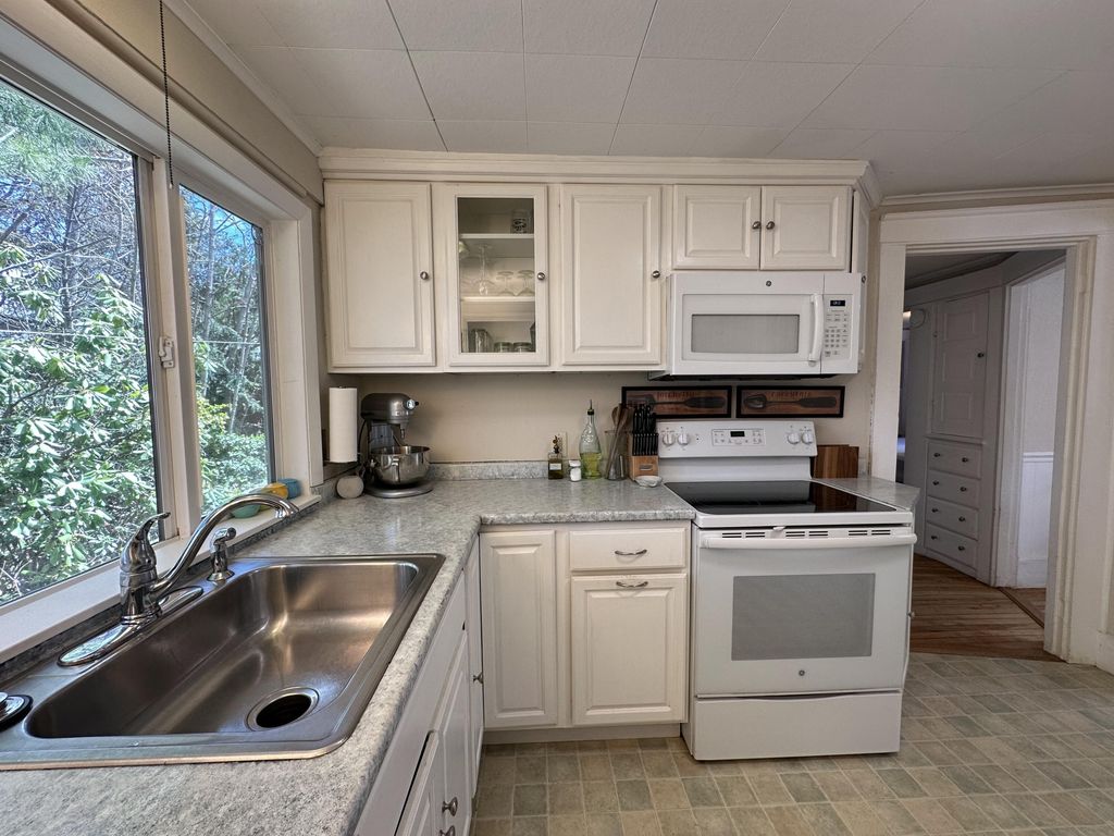 94 Western Promenade, Auburn, ME 04210 — photo 4