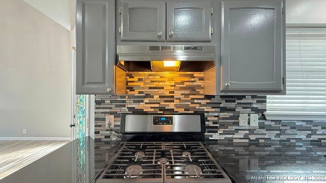 8932 E 87th Place, Tulsa, OK 74133