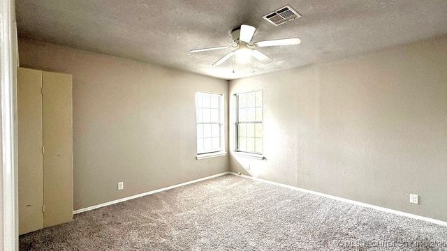 8932 E 87th Place, Tulsa, OK 74133