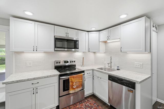 1621 Lindenwood Avenue, Fort Wayne, IN 46808