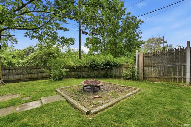 1621 Lindenwood Avenue, Fort Wayne, IN 46808