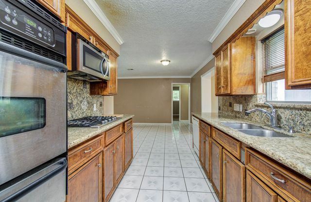 2508 Grape Lane, Pasadena, TX 77502