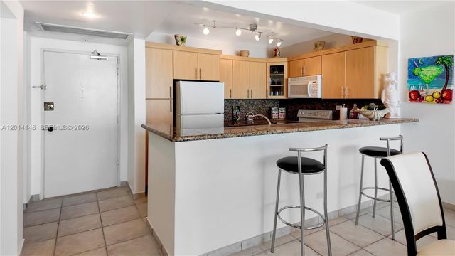 5601 Collins Ave 711, Miami Beach, FL 33140