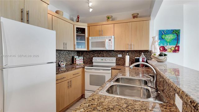 5601 Collins Ave 711, Miami Beach, FL 33140