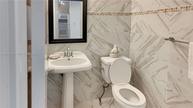 5601 Collins Ave 711, Miami Beach, FL 33140