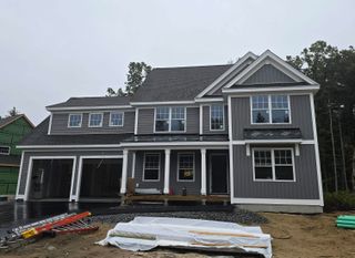 30 Tallarico Street # 19, Litchfield, NH 03052