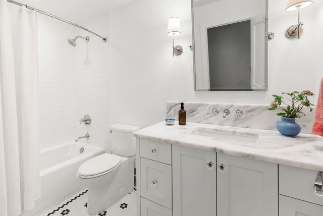 3 Chris Cove, Austin, TX 78746