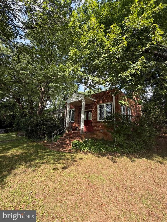 7314 IDYLWOOD RD, Falls Church, VA 22043
