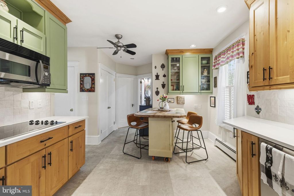 Image 12 of property listing at 555 GILES ST, Havre De Grace, MD 21078