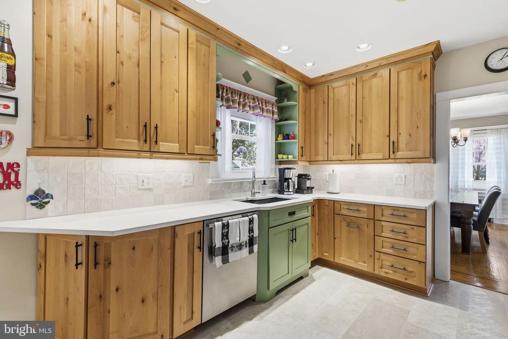 Image 13 of property listing at 555 GILES ST, Havre De Grace, MD 21078