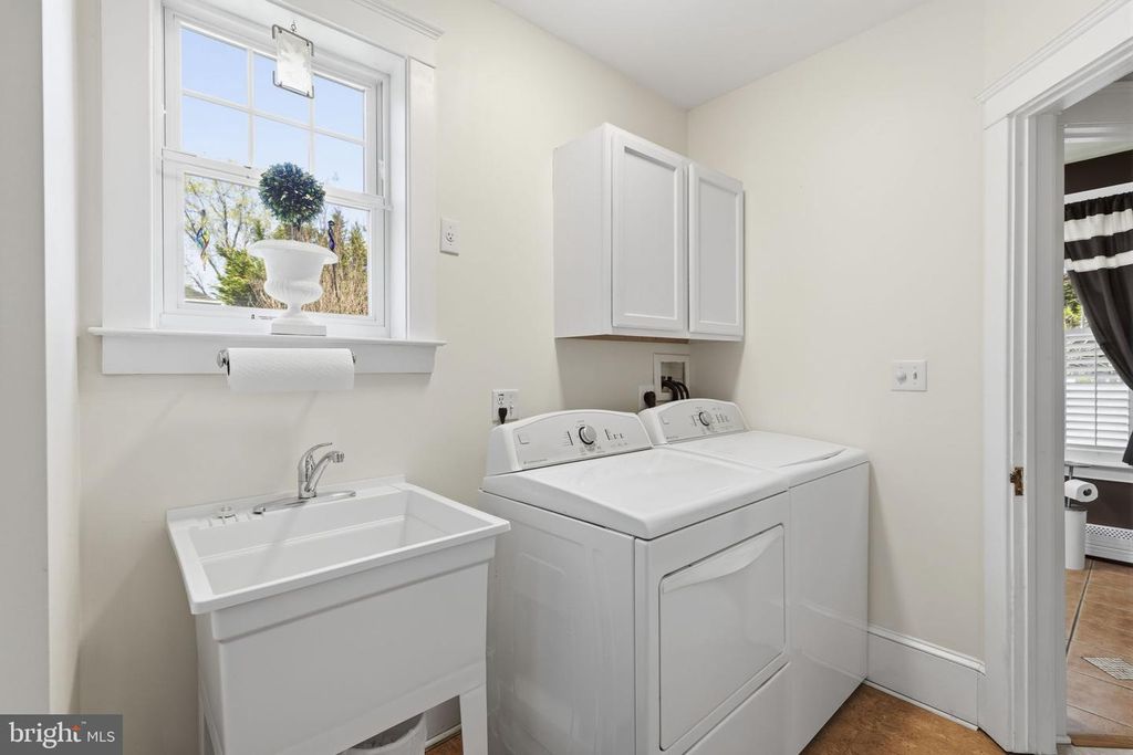 Image 17 of property listing at 555 GILES ST, Havre De Grace, MD 21078