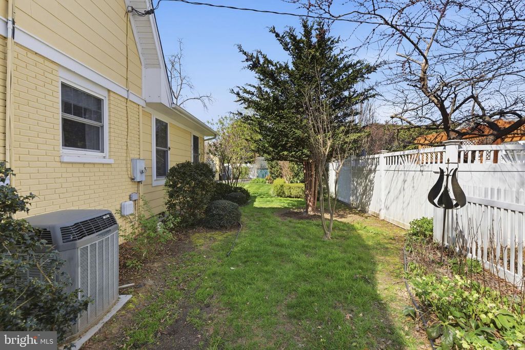 Image 37 of property listing at 555 GILES ST, Havre De Grace, MD 21078