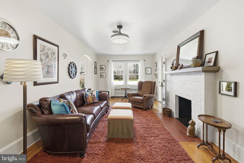 Image 5 of property listing at 555 GILES ST, Havre De Grace, MD 21078