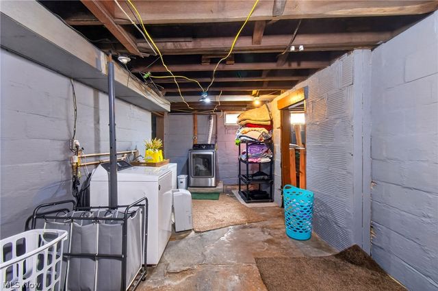365 Poplar Street NW, Bolivar, OH 44612