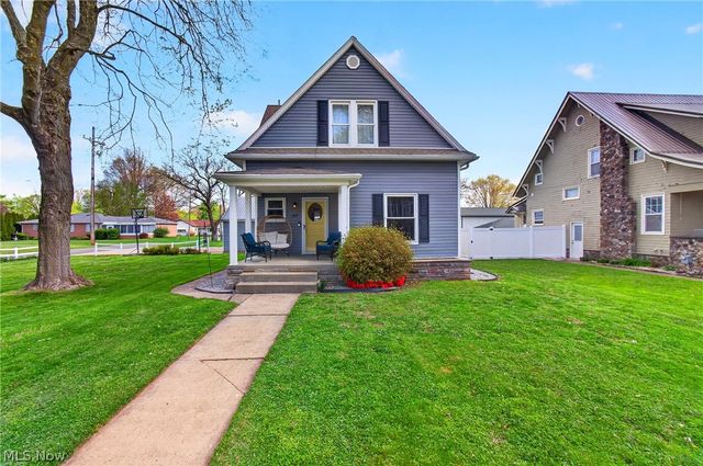 365 Poplar Street NW, Bolivar, OH 44612