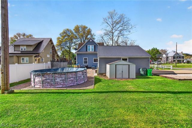 365 Poplar Street NW, Bolivar, OH 44612