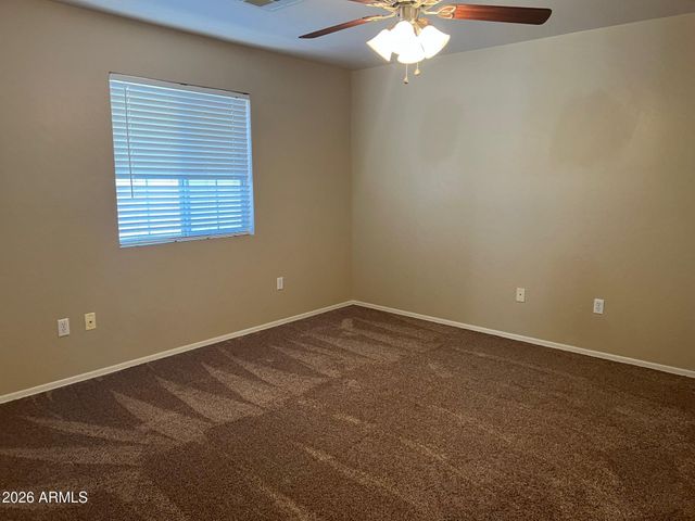 45 W MOUNTAIN SAGE Drive, Phoenix, AZ 85045