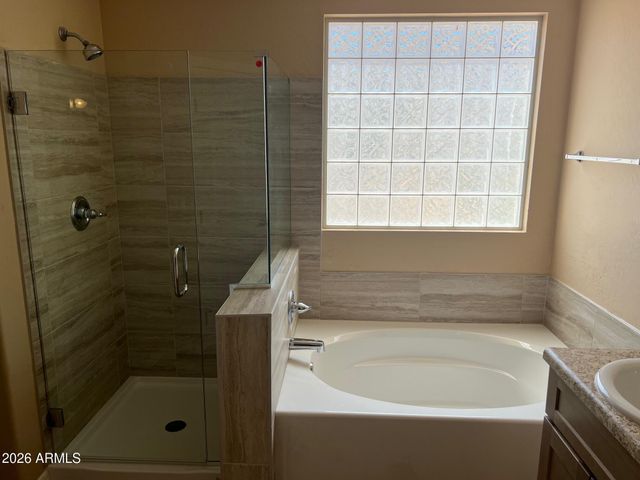 45 W MOUNTAIN SAGE Drive, Phoenix, AZ 85045