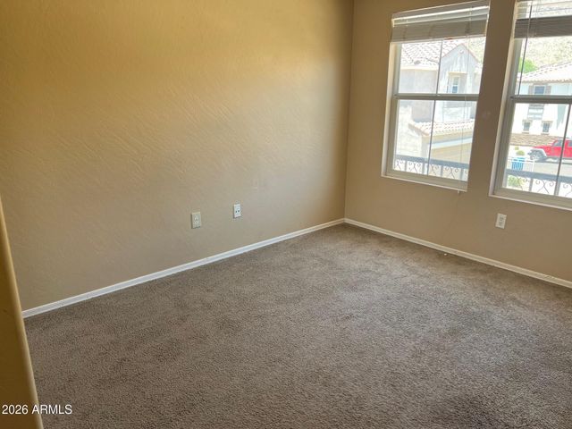 45 W MOUNTAIN SAGE Drive, Phoenix, AZ 85045