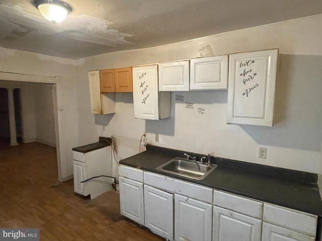 1822 AIKEN ST, Baltimore, MD 21213