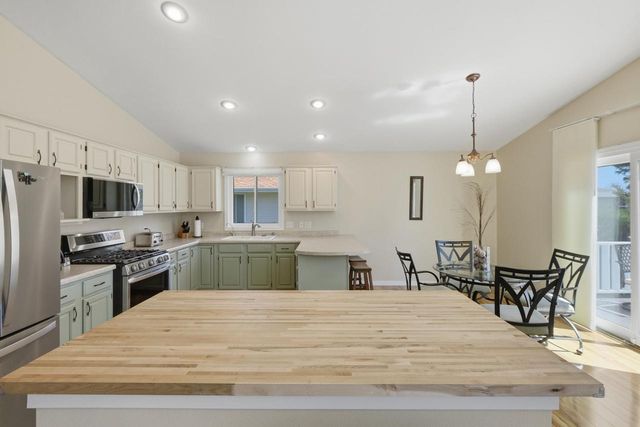 1541 Kuhle Drive, Sun Prairie, WI 53590