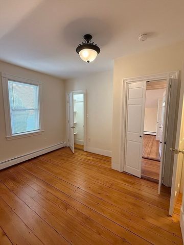 39 Hall Place 39, Quincy, MA 02169