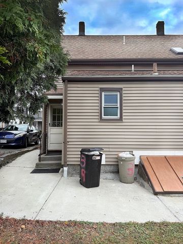 39 Hall Place 39, Quincy, MA 02169