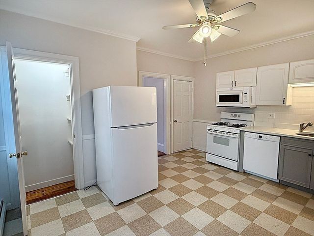 39 Hall Place 39, Quincy, MA 02169