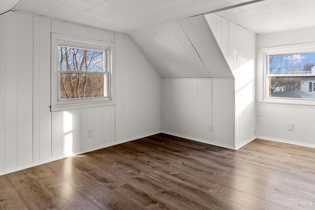 604 Smiley Avenue, Springdale, OH 45246