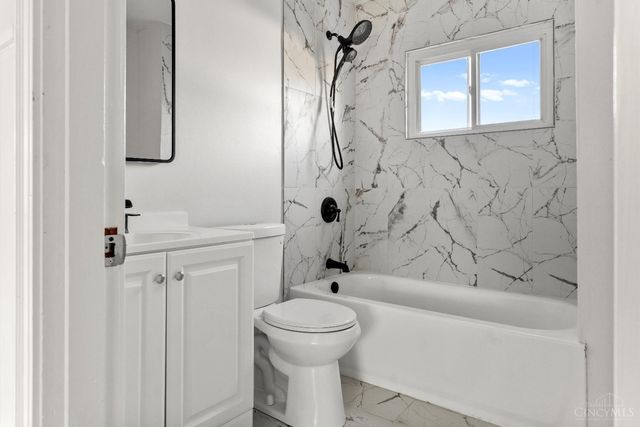 604 Smiley Avenue, Springdale, OH 45246