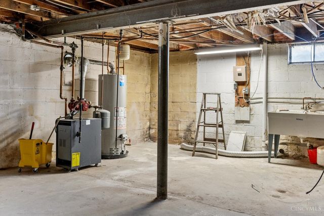 604 Smiley Avenue, Springdale, OH 45246