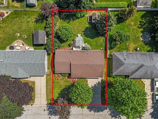 431 ROBERT LANE, Green Bay, WI 54311