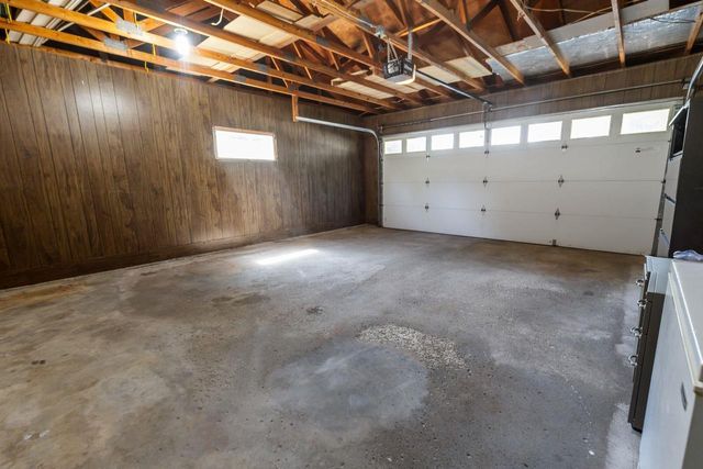 431 ROBERT LANE, Green Bay, WI 54311