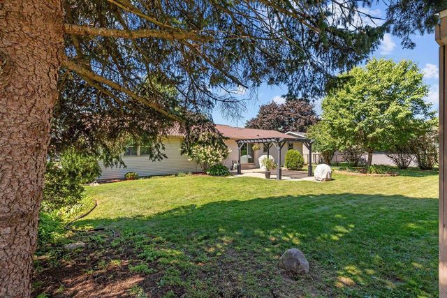 431 ROBERT LANE, Green Bay, WI 54311