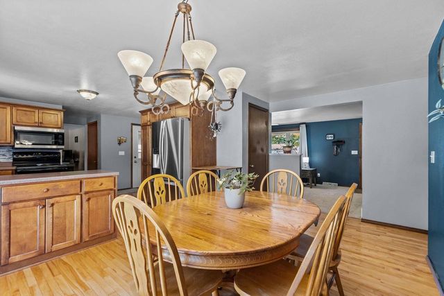431 ROBERT LANE, Green Bay, WI 54311