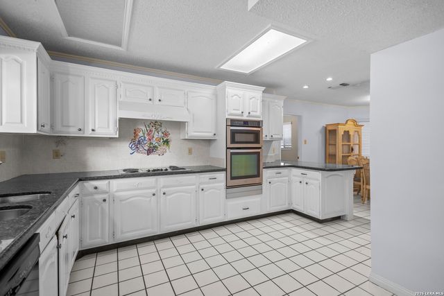 6338 Firestone Pkwy, San Antonio, TX 78244