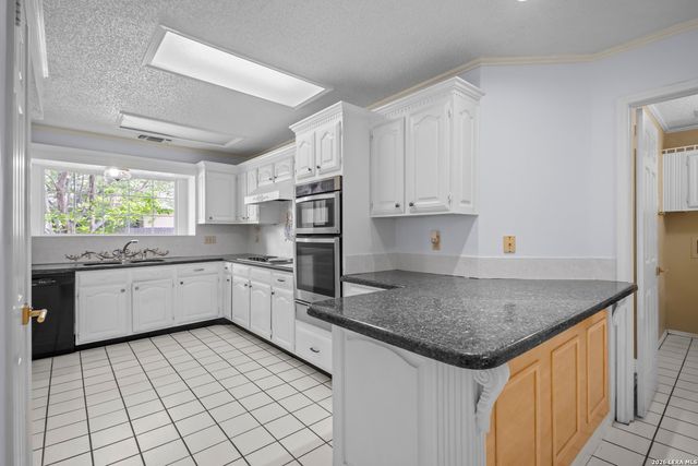 6338 Firestone Pkwy, San Antonio, TX 78244