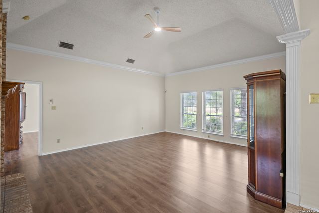 6338 Firestone Pkwy, San Antonio, TX 78244