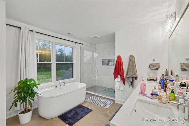 5655 Courtney Lynn Court, Wyoming, MI 49418