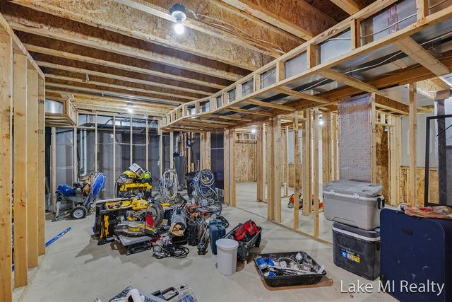 5655 Courtney Lynn Court, Wyoming, MI 49418