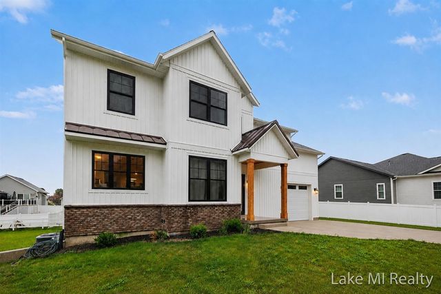 5655 Courtney Lynn Court, Wyoming, MI 49418