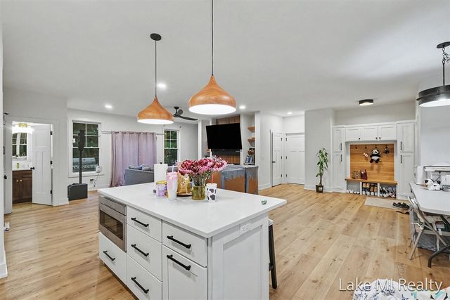 5655 Courtney Lynn Court, Wyoming, MI 49418